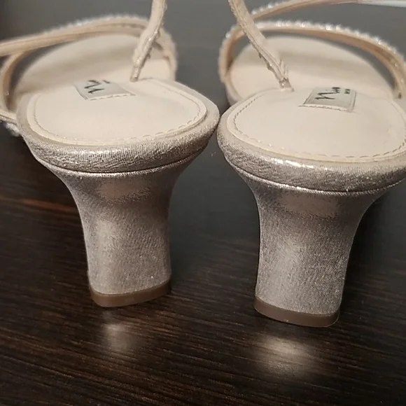 Nina gold strappy heels - Picture 4 of 4